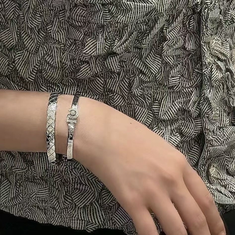 Ch**el bracelets